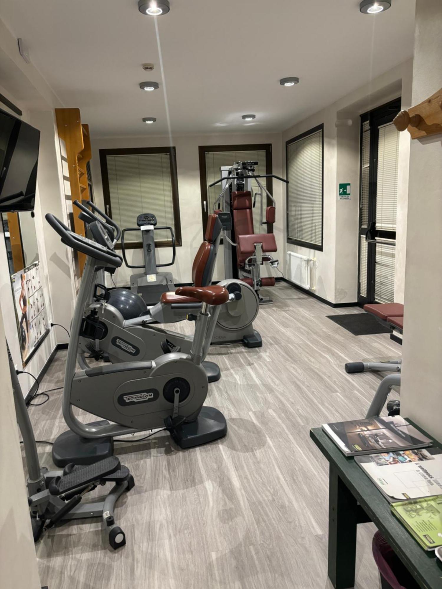 Alexander Hotel Alpine Wellness Dolomites Molveno Exteriör bild